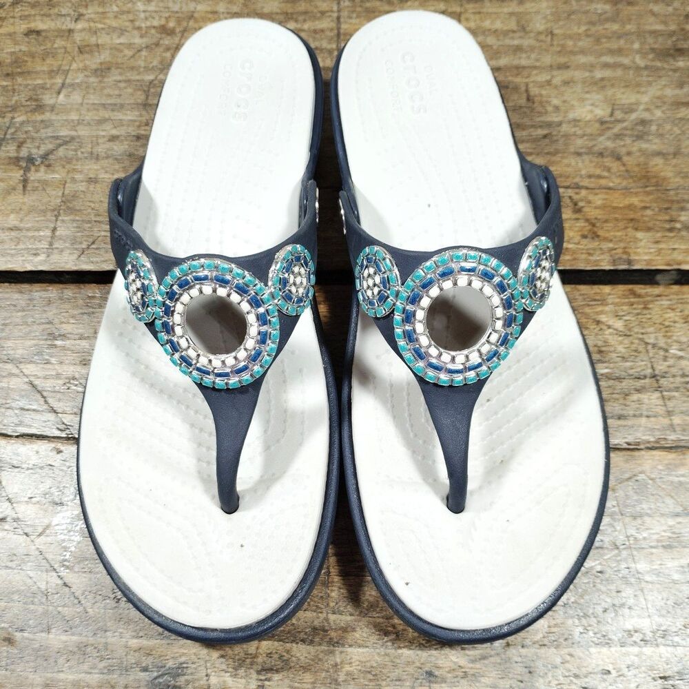 Crocs Sz 7 Sanrah Diamante Wedge Sandals Dual Circular Medallion Blue Teal Gray